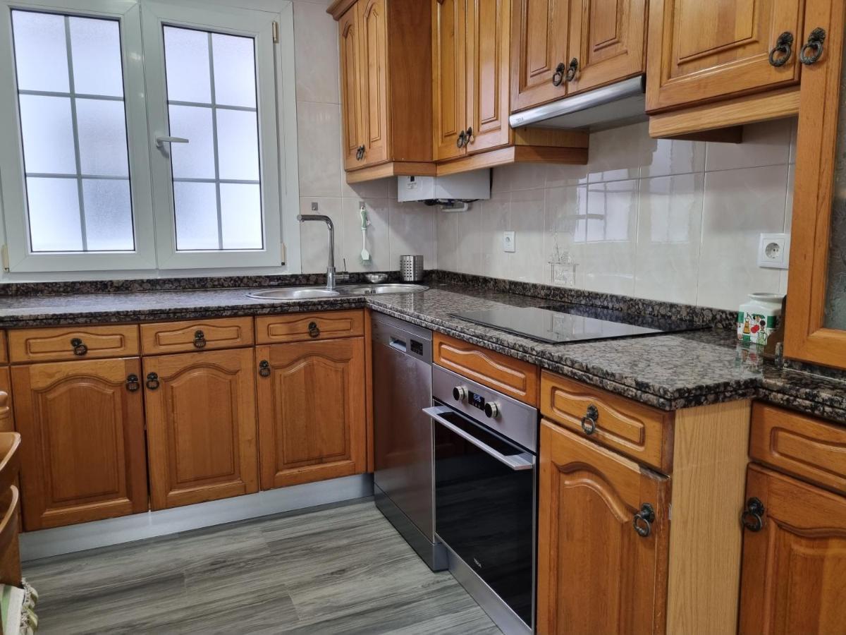 153A 3 Dormitorios Barrio De La Arena Con Parking Хихон Екстериор снимка